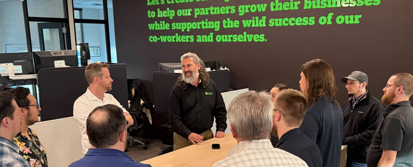 Kelley Create employee lecturing about IT and Cloud services
